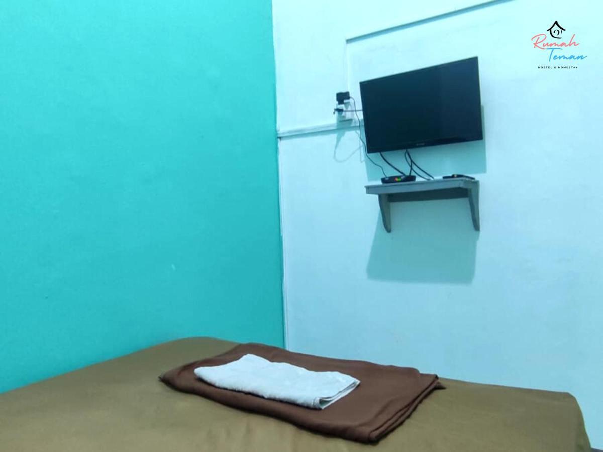 Rumah Teman Hostel Semarang Exterior photo
